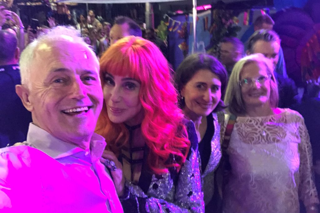 Cher Malcolm Turnbull Selfie