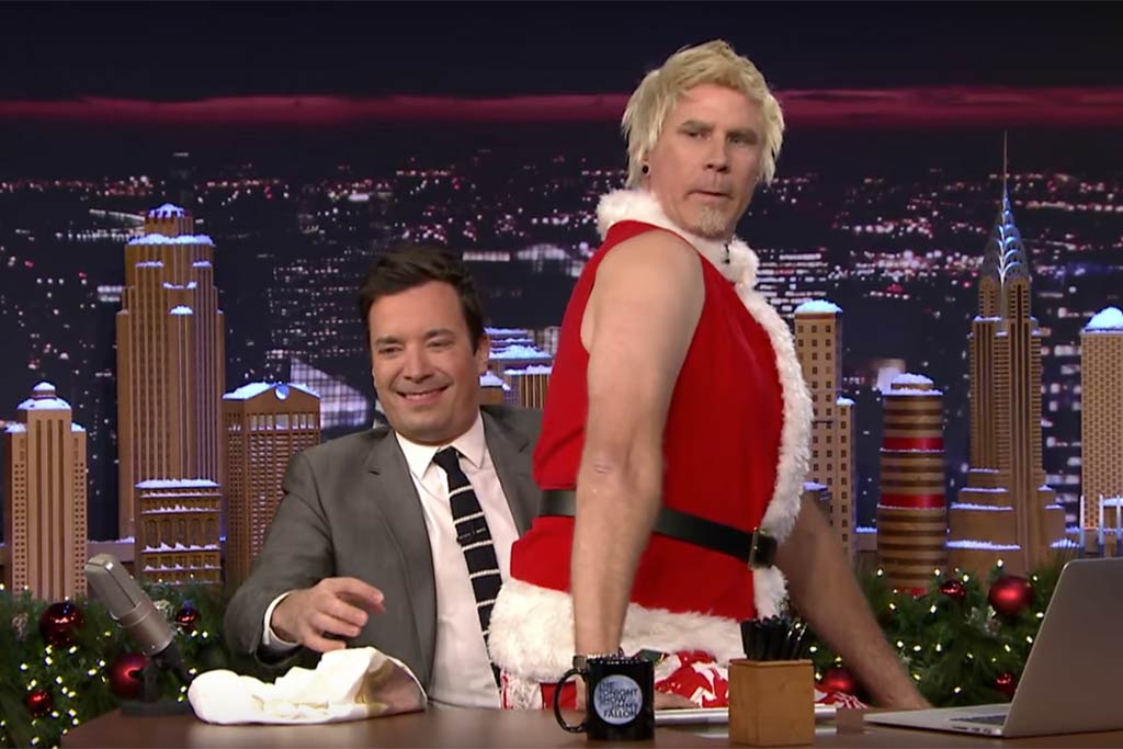 Will Ferrell Crashed 'The Tonight Show' As A Surfer Bro Santa And  Aggressively Sang Smash Mouth