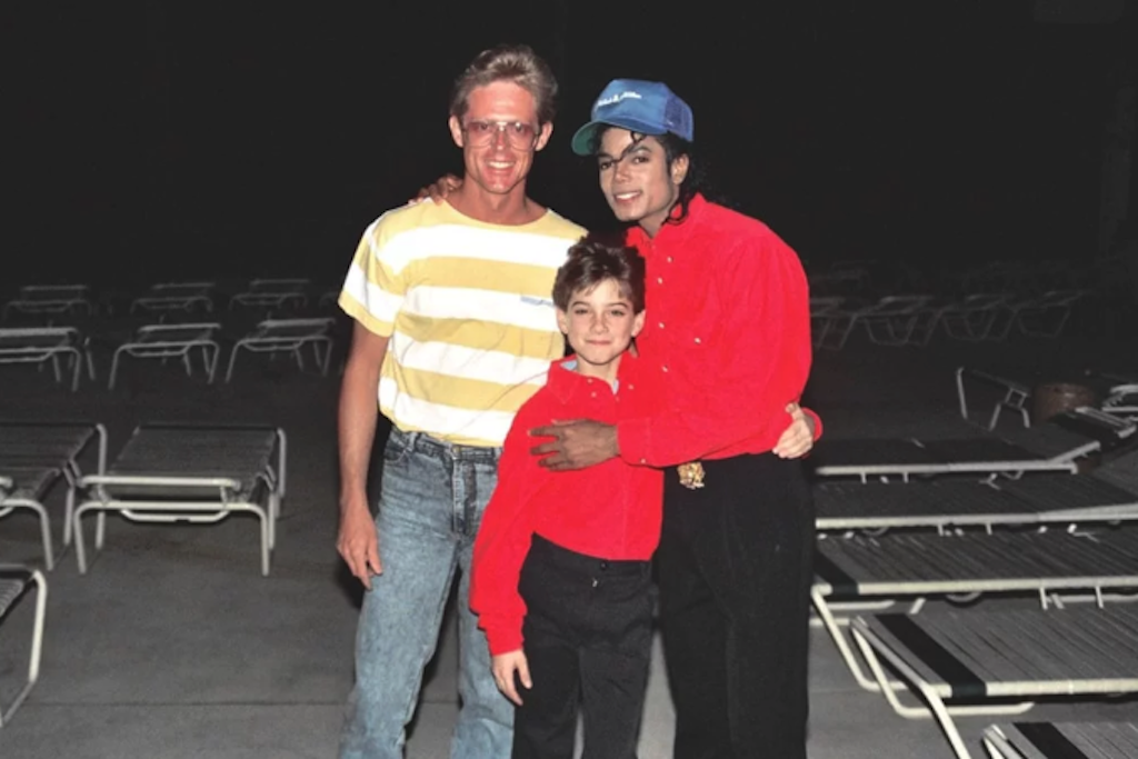 Jimmy Safechuck (centre) and Michael Jackson. Photo by Alan Light/Creative Commons.
