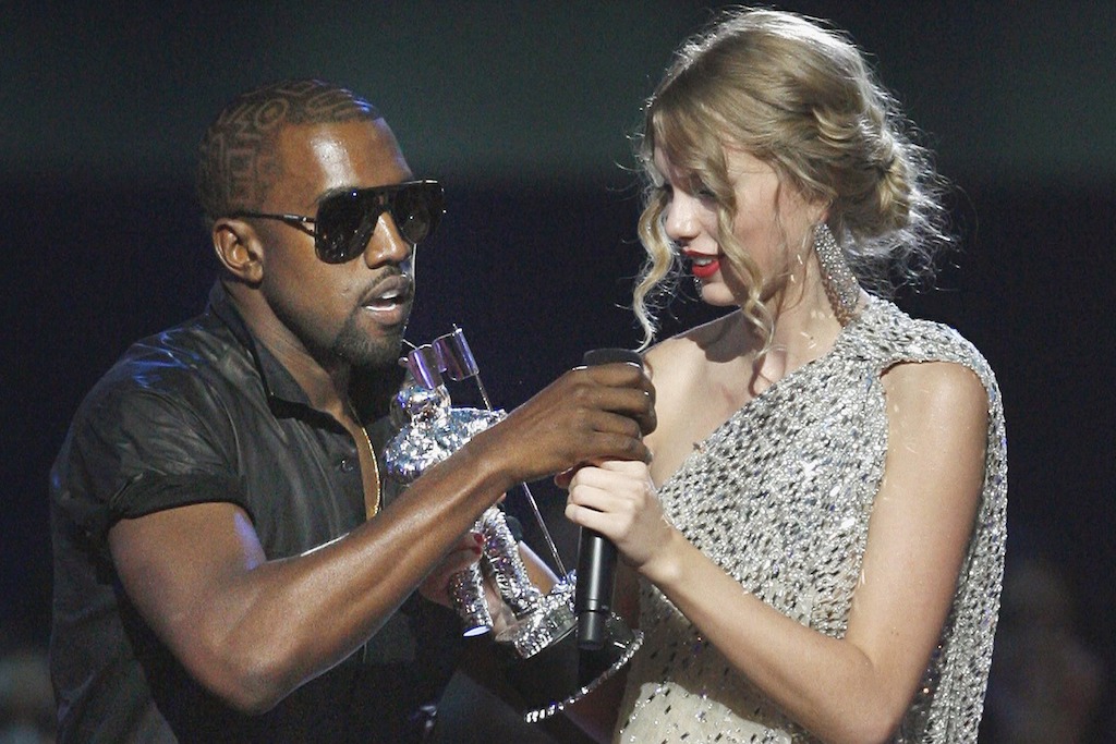 Kanye West Taylor Swift VMAs 2009 photo